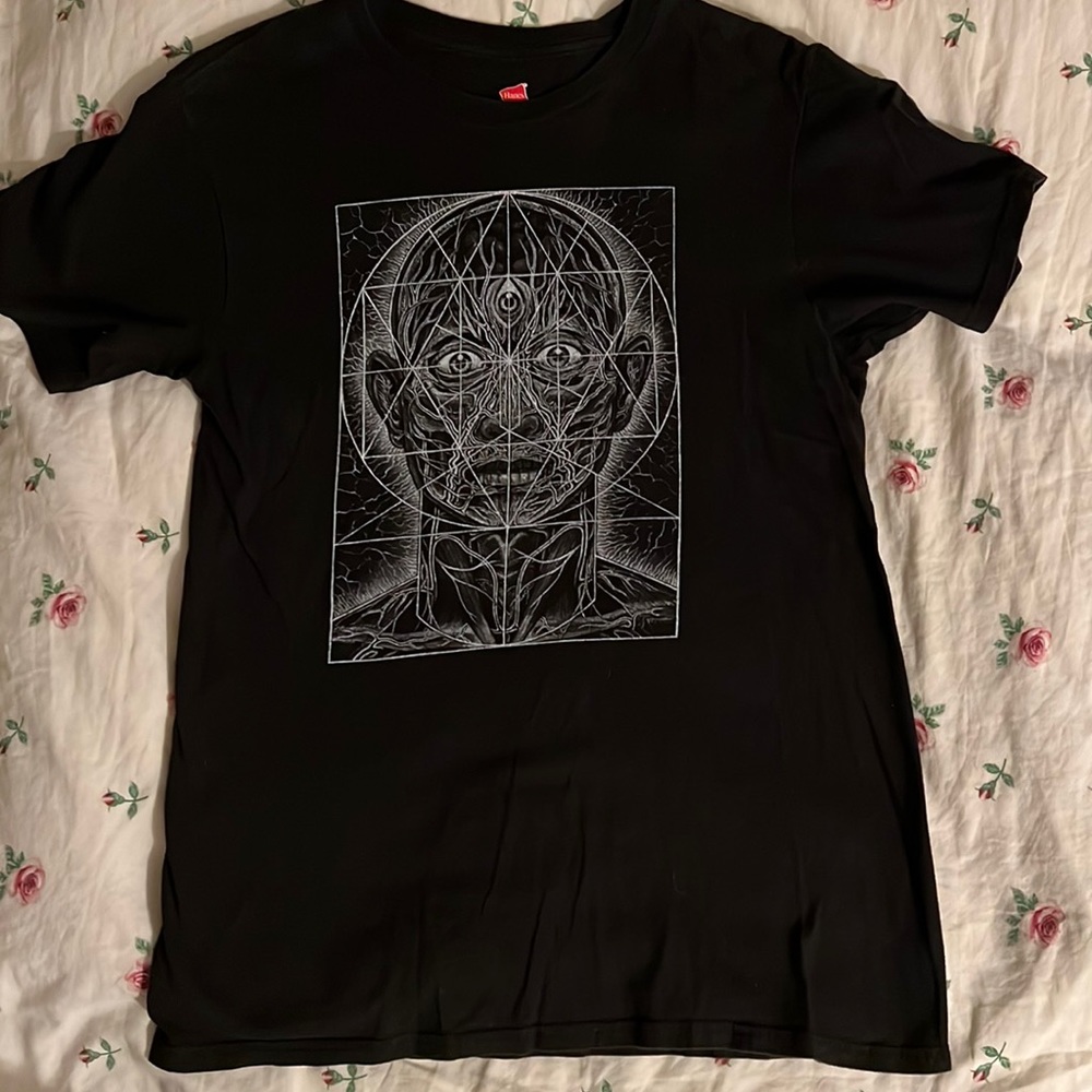 SOLD 💔 Alex Grey black with white small short sleeve t shirt unisex